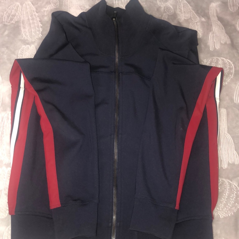 Lululemon Jacket - Picture 3 of 6